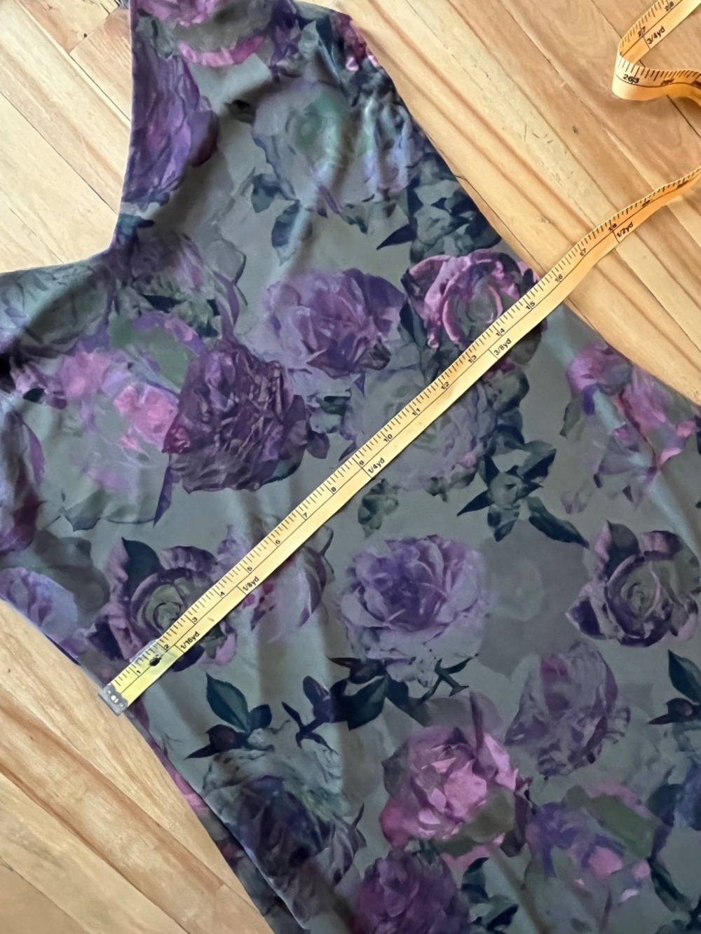 Romantic slinky rose print maxi dress in earth tones - XL - Picture 8 of 11